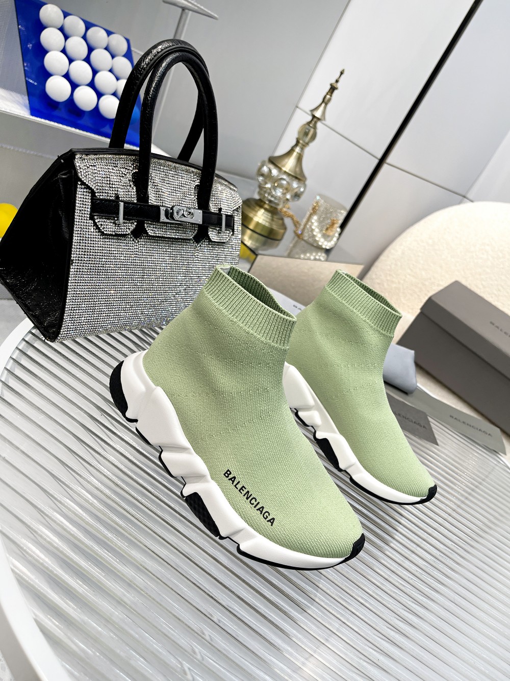 Children's shoes child